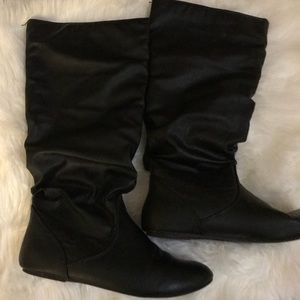 Black Slouch Boots